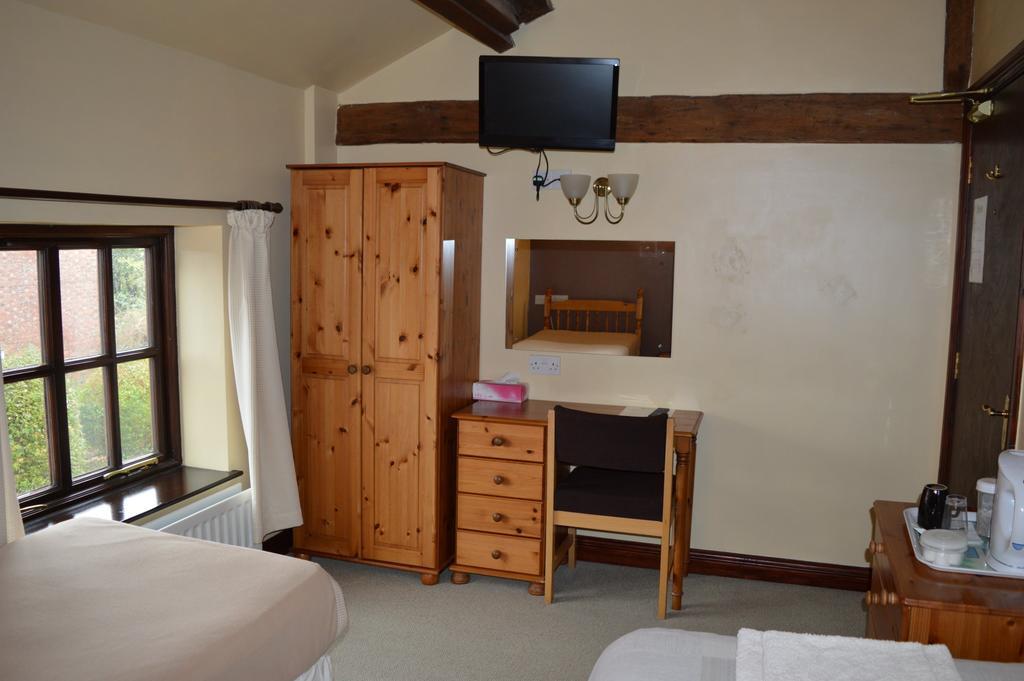 Bed and Breakfast Hopley House Мидлвич Номер фото