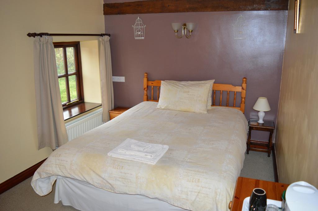 Bed and Breakfast Hopley House Мидлвич Номер фото